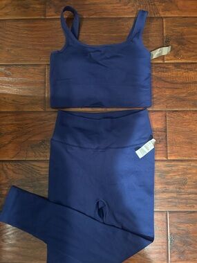 J. Crew Active Navy Seamless Crop Tank & Leggings Set. NWT. Flattering fitting